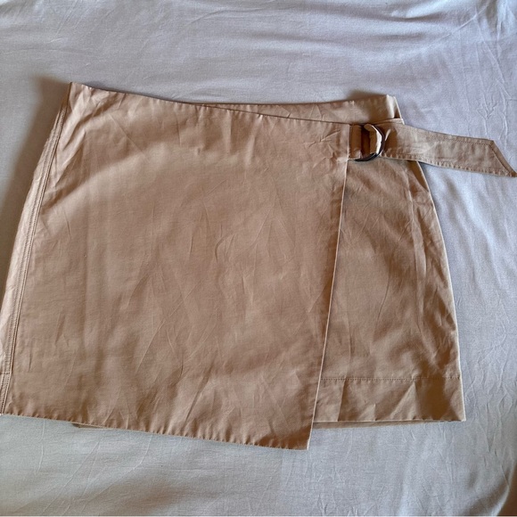 Calvin Klein Jeans Tan Women's High-Waist Twill Wrap mini Skirt size L - Picture 3 of 7